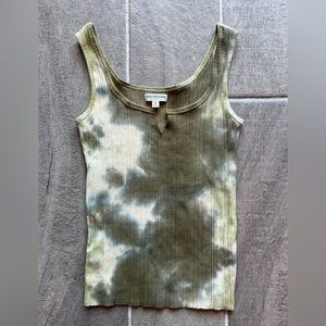 Earthbound tie dye tank top. Size Medium.